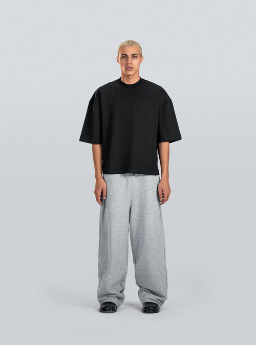 Black Basic T-shirt