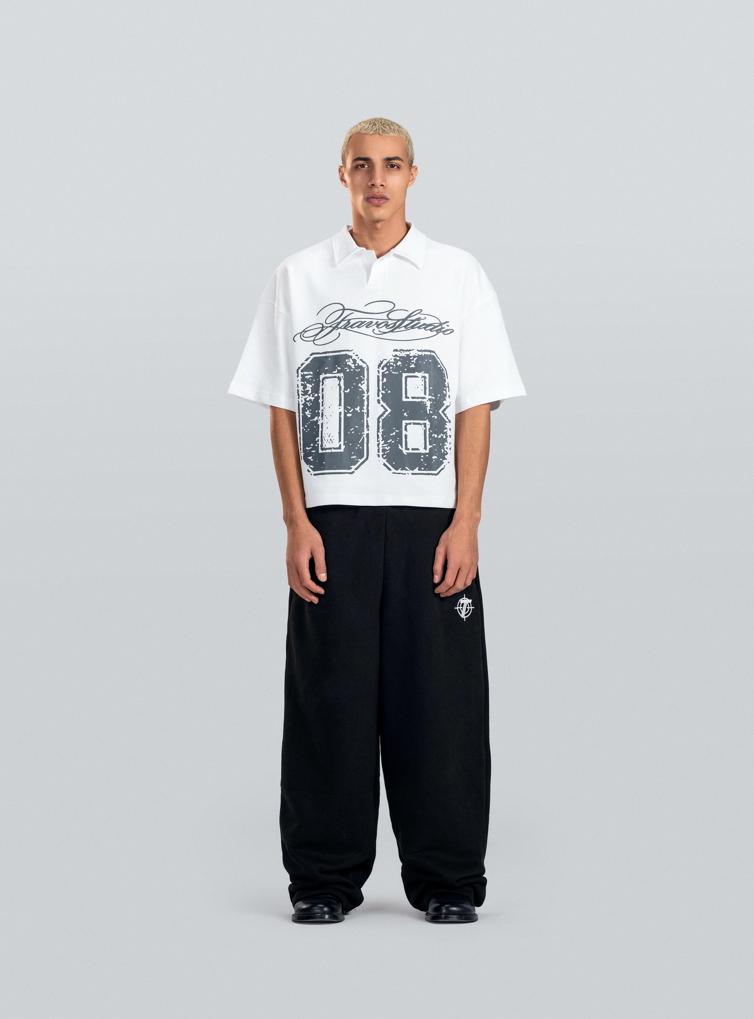 08 White T-Shirt
