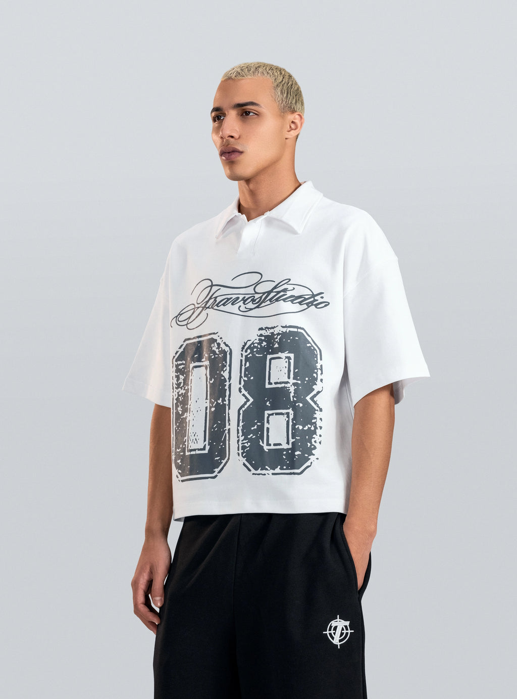 08 White T-Shirt