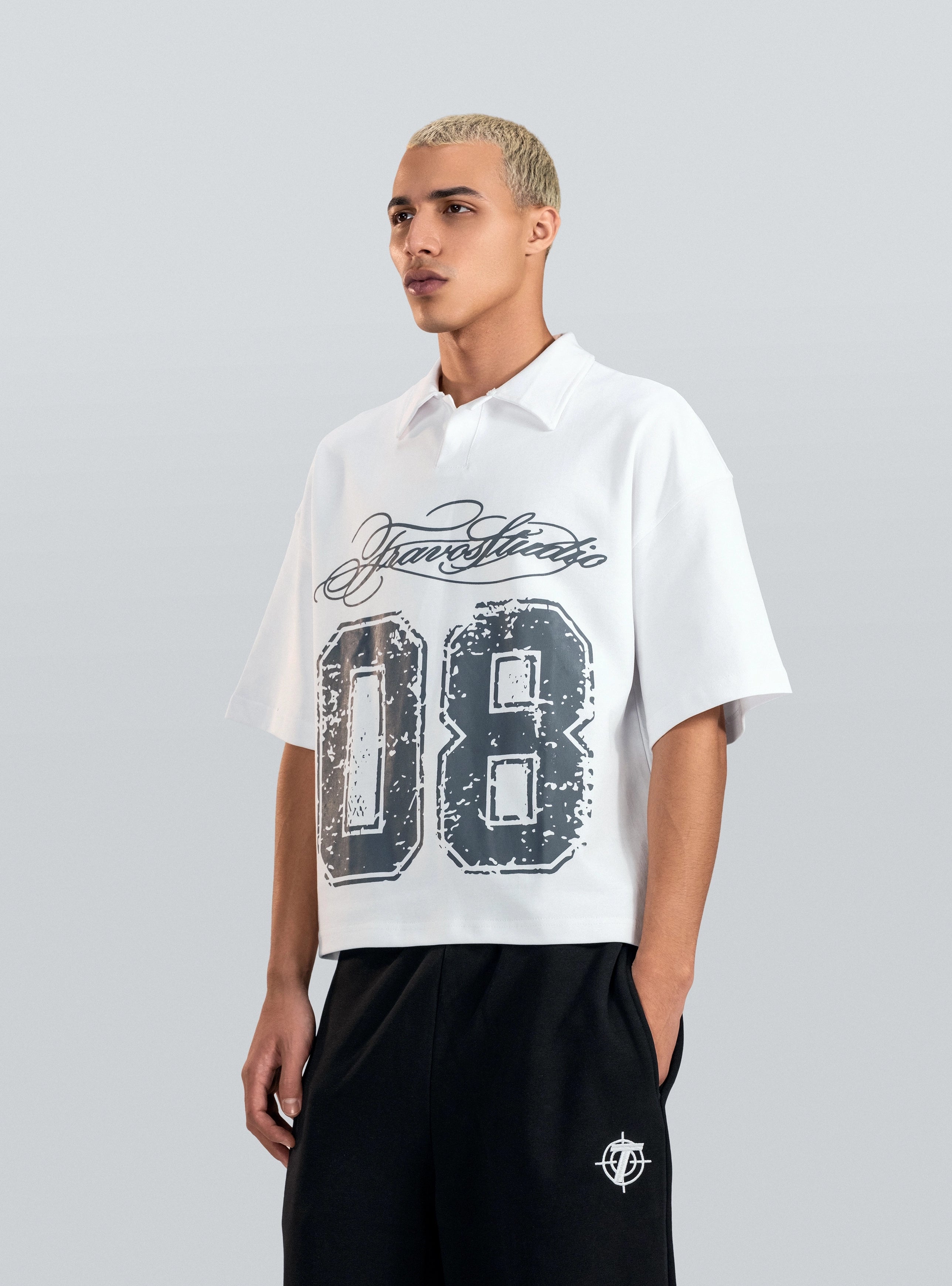 08 White T-Shirt